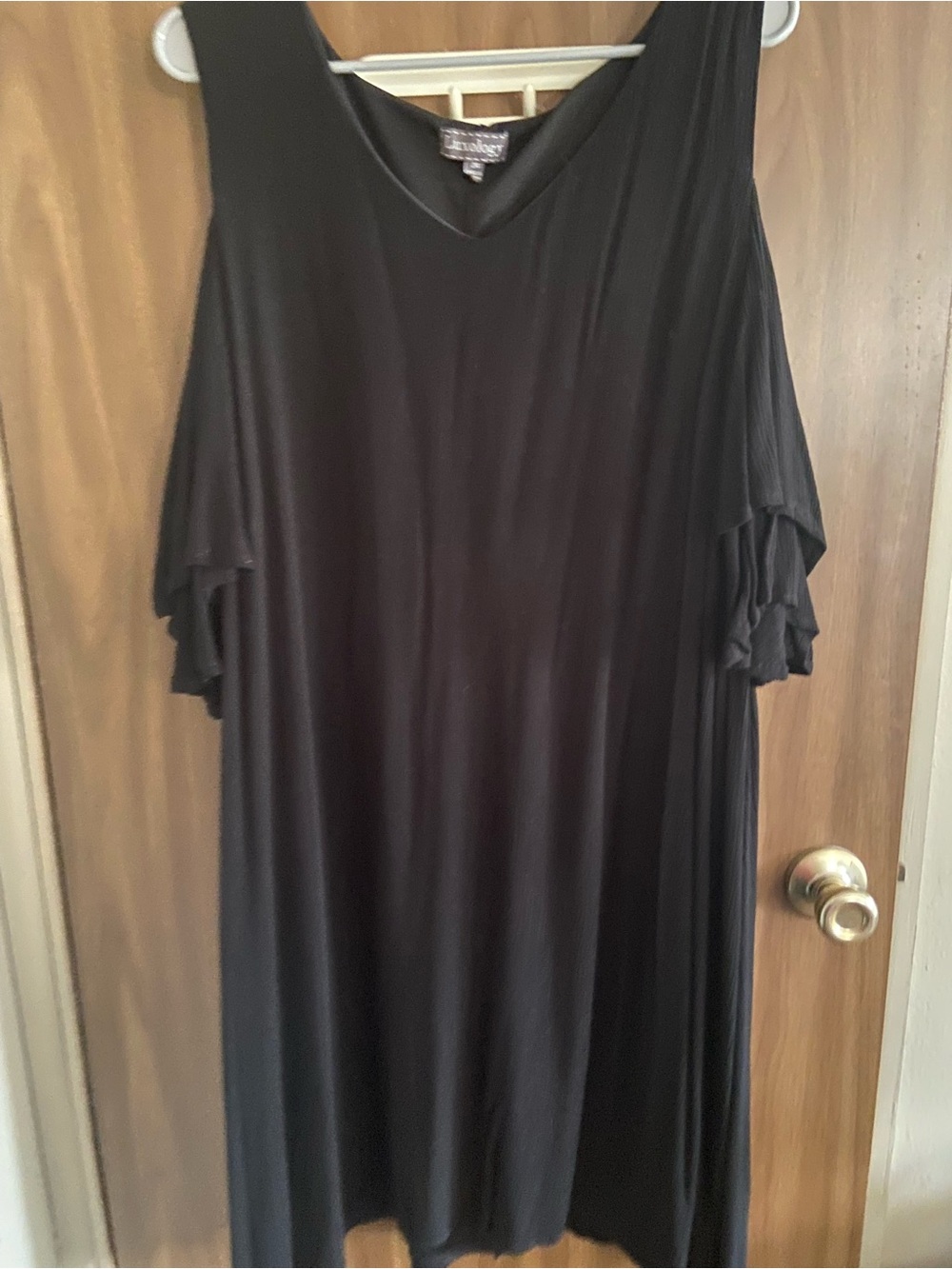 Luxology Black Cold-Shoulder Midi Dress